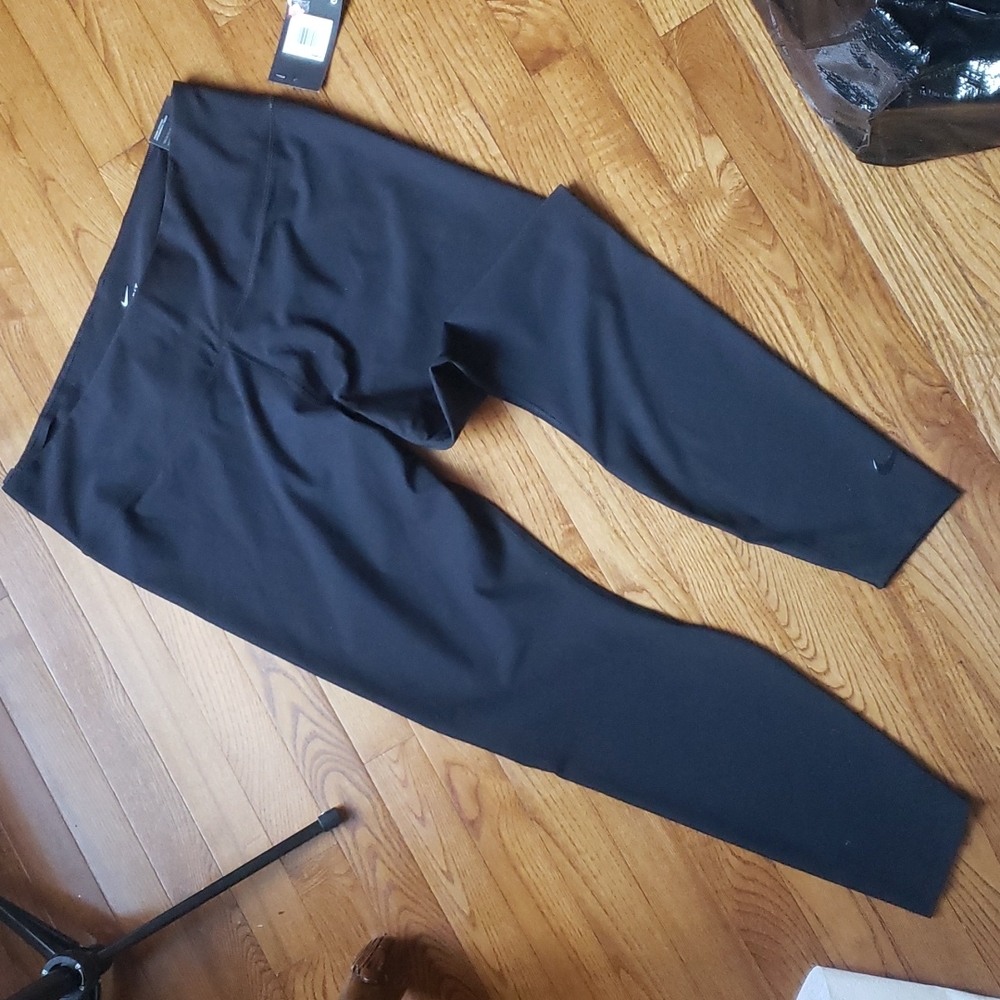 NWT Nike Sculpt High Rise Sculpt Fit Black Leggings - Women's 2X